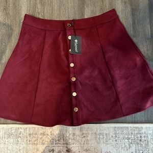 Fuinloth maroon skirt - new with tags